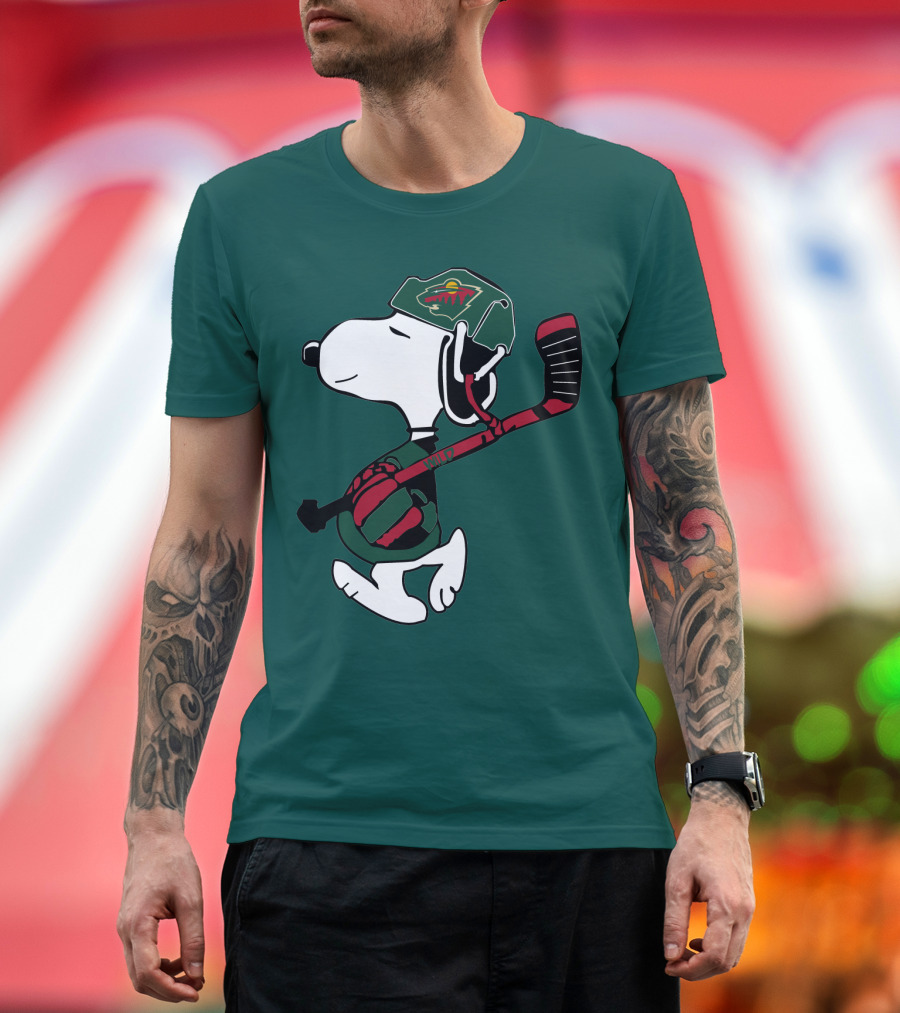 Minnesota Wild Snoopy Hockey T-Shirt