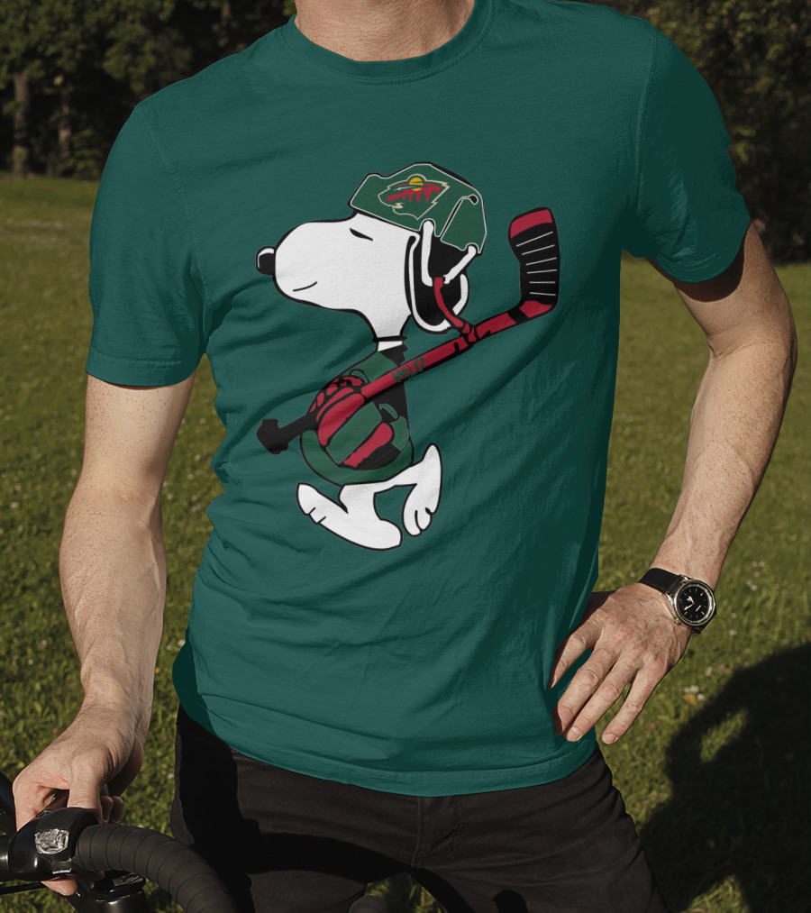 Minnesota Wild Snoopy Hockey T-Shirt