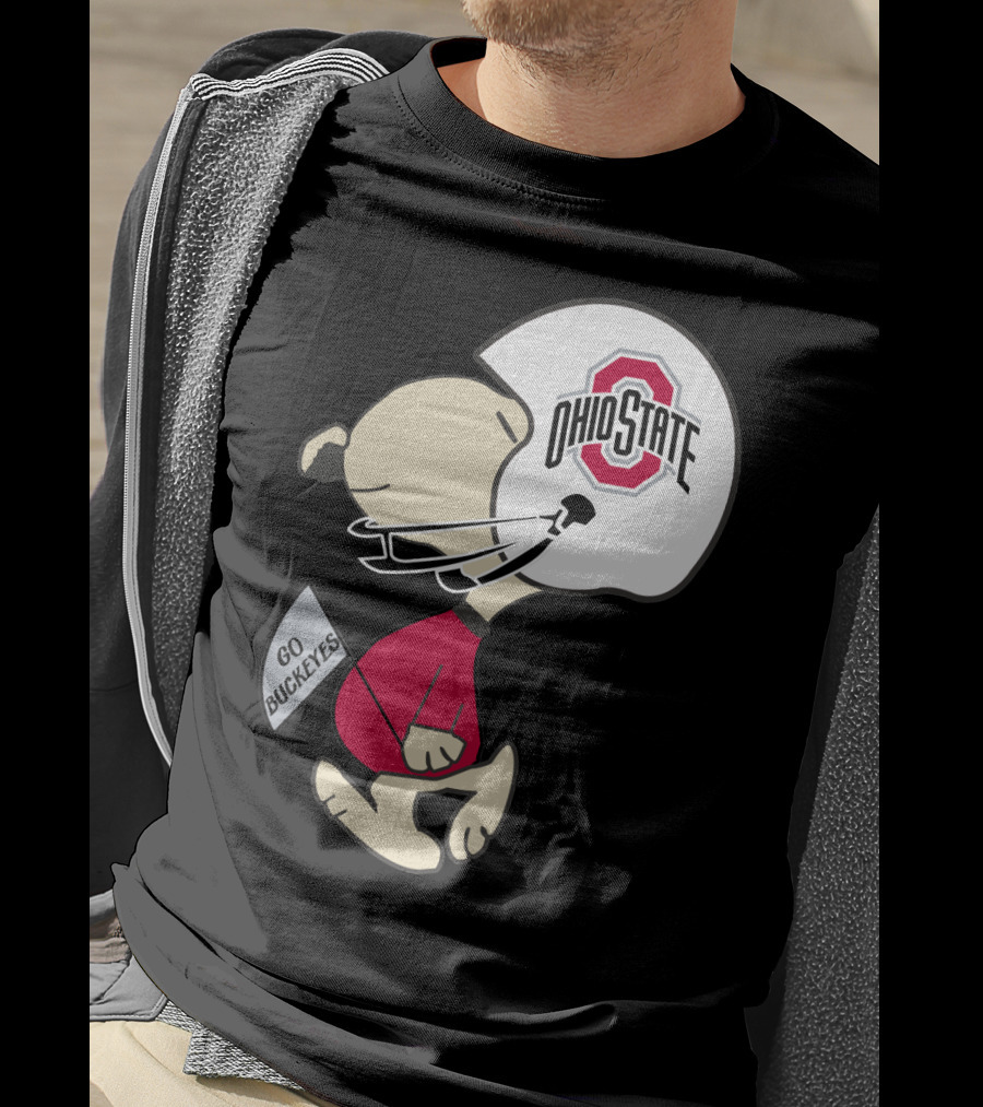 Snoopy Ohio State Buckeyes Go Buckeyes Football Helmet T-Shirt
