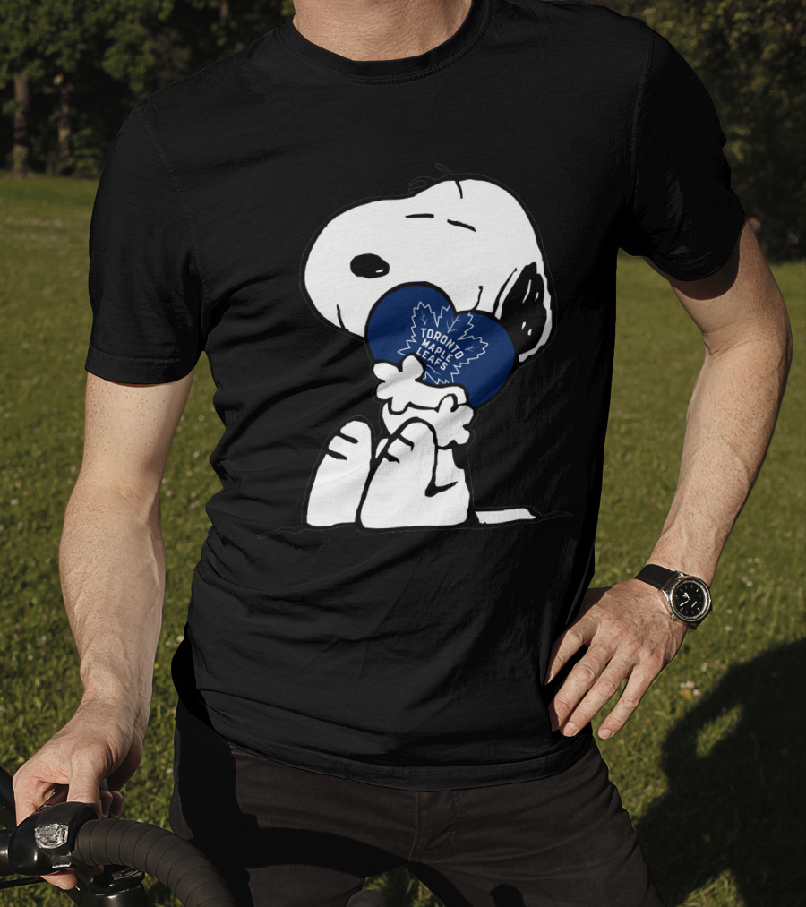 Snoopy Holding Toronto Maple Leafs Heart-Shaped T-Shirt