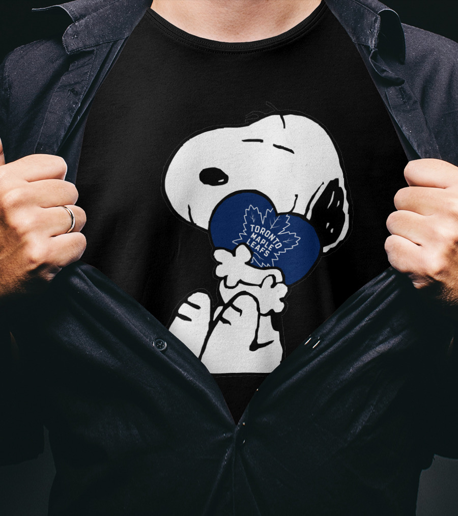 Snoopy Holding Toronto Maple Leafs Heart-Shaped T-Shirt