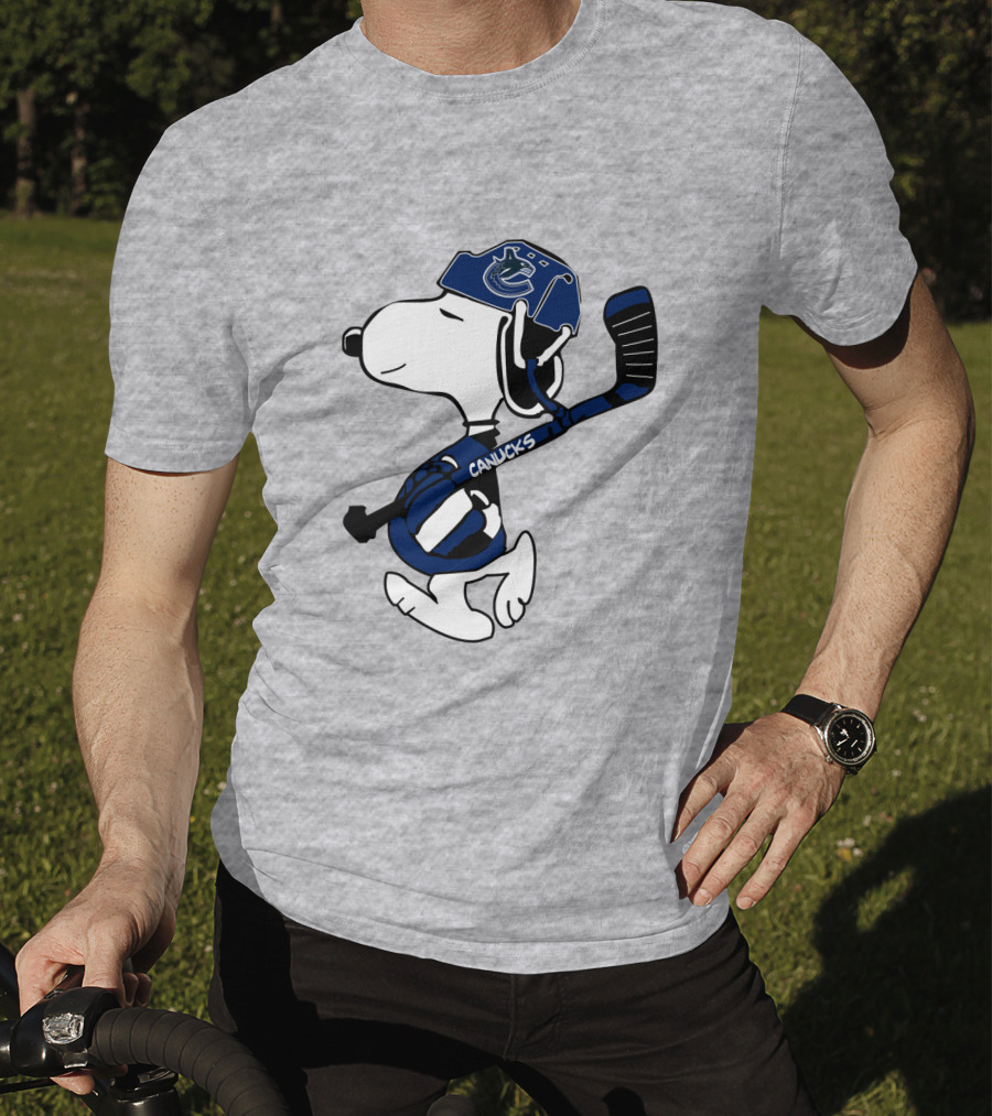 Vancouver Canucks Snoopy Hockey Player T-Shirt