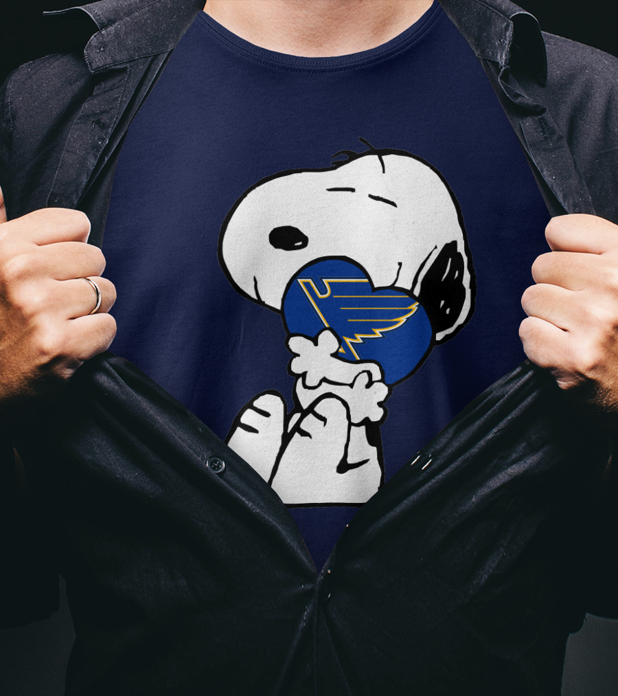 Snoopy Hugging St. Louis Blues T-Shirt