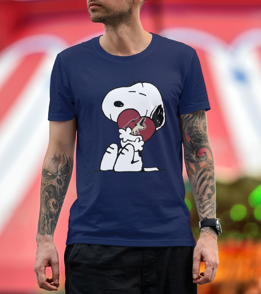 Snoopy Arizona Coyotes Hockey Team Heart Logo Hug T-Shirt