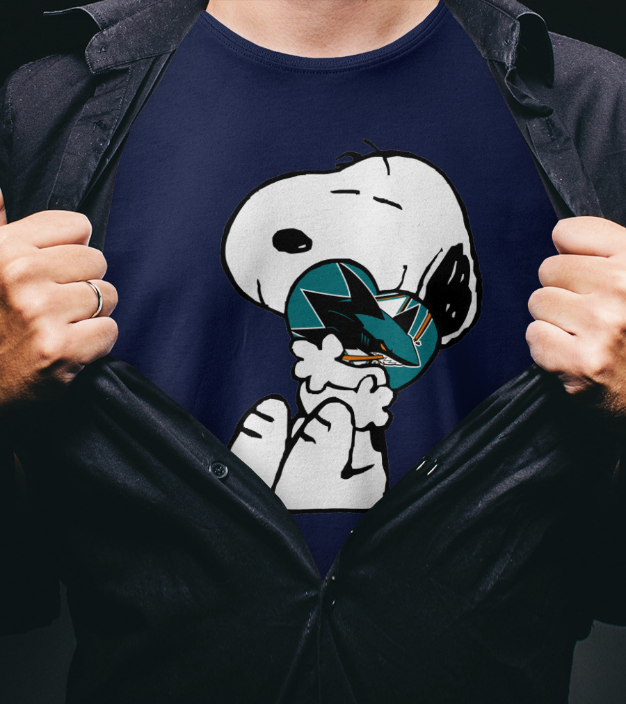 San Jose Sharks Snoopy Hockey Puck T-Shirt