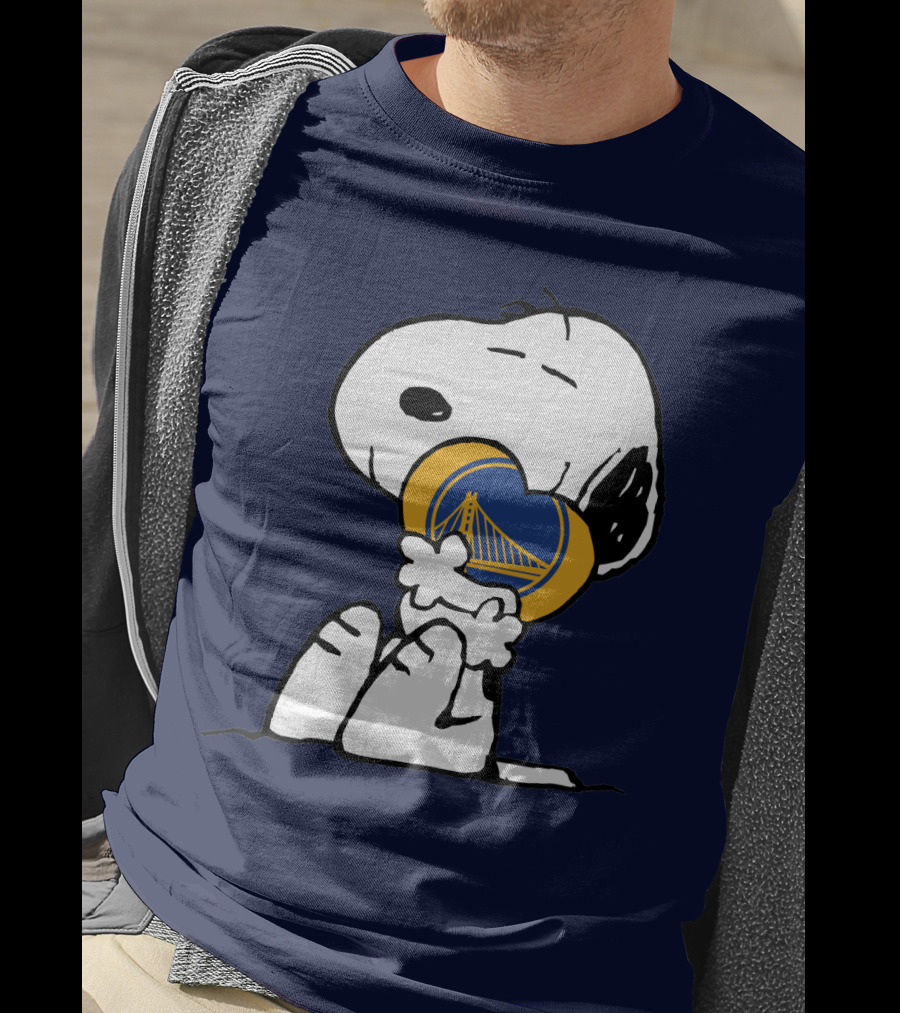 Snoopy Hugging Golden State Warriors Basketball Heart T-Shirt