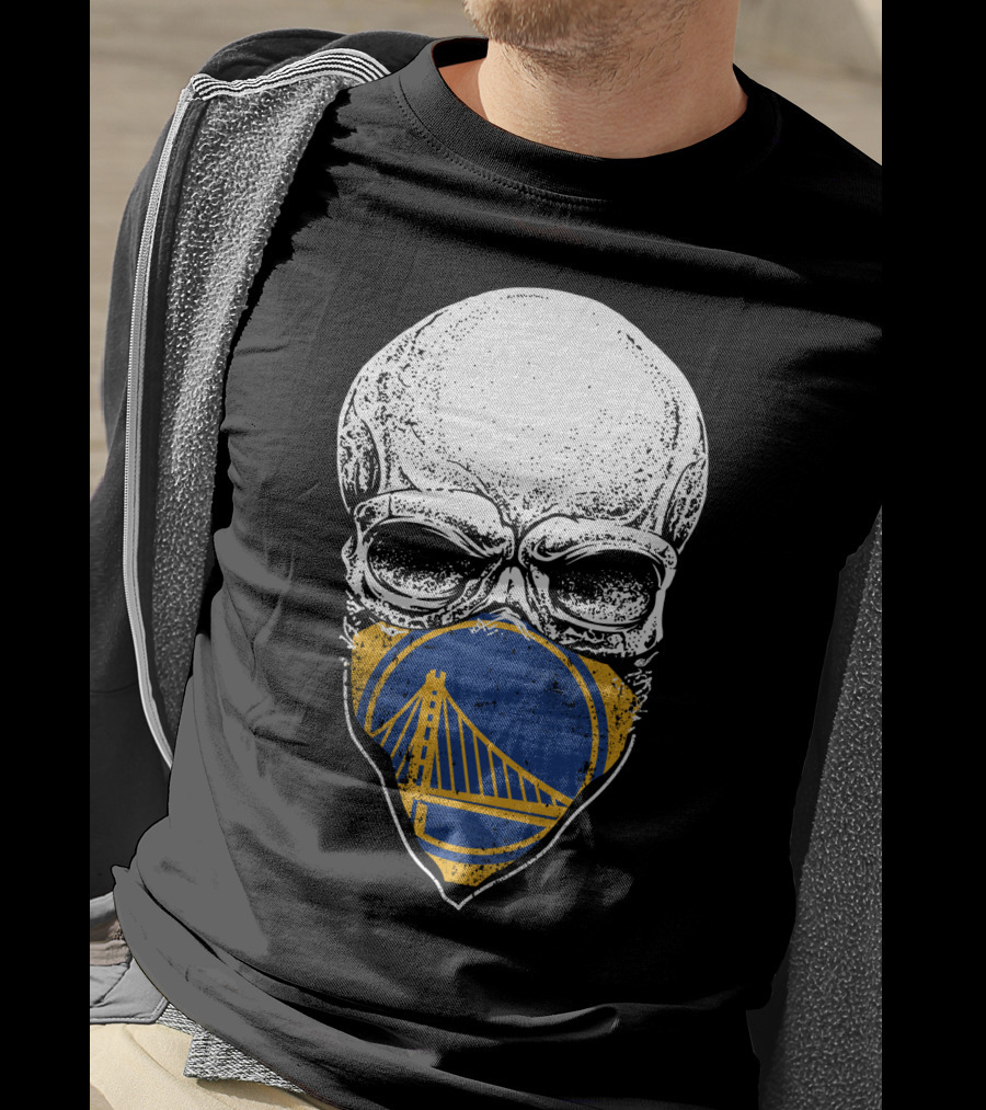 Golden State Warriors Masked Skull Bridge T-Shirt