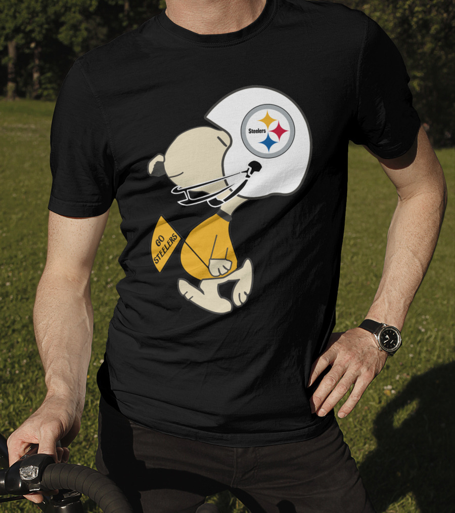 Snoopy Go Steelers Pittsburgh Steelers Football Helmet T-Shirt