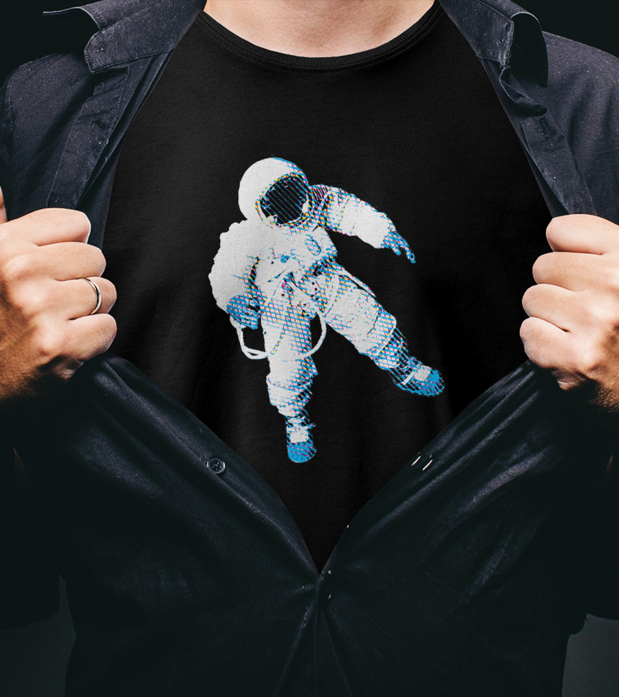 Astro 1015248 Astronaut Floating Spacesuit T-Shirt