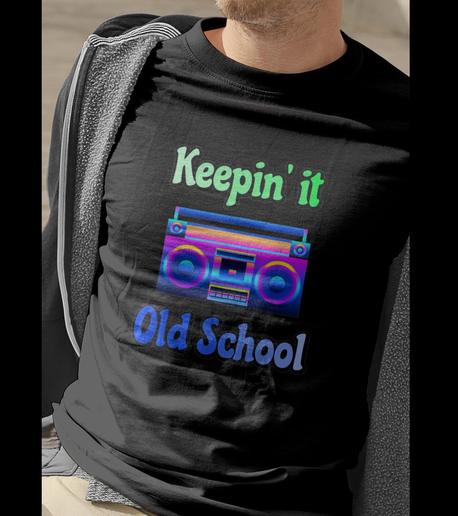 Keepin' It Old School 90s Music Retro Boom Box T-Shirt