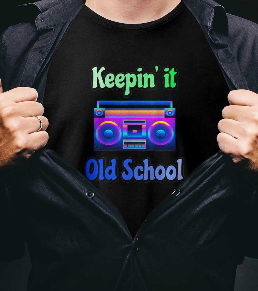 Keepin' It Old School 90s Music Retro Boom Box T-Shirt