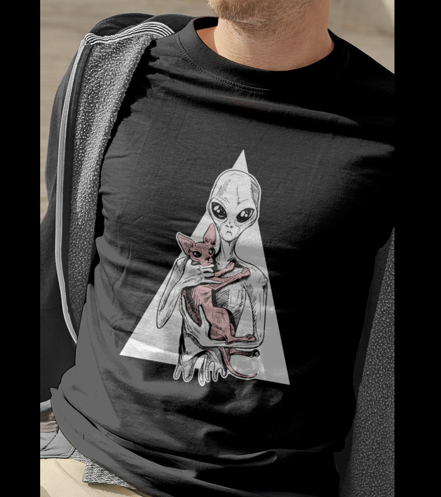 Alien And Sphynx Cat With Triangle Backdrop 1156960 T-Shirt