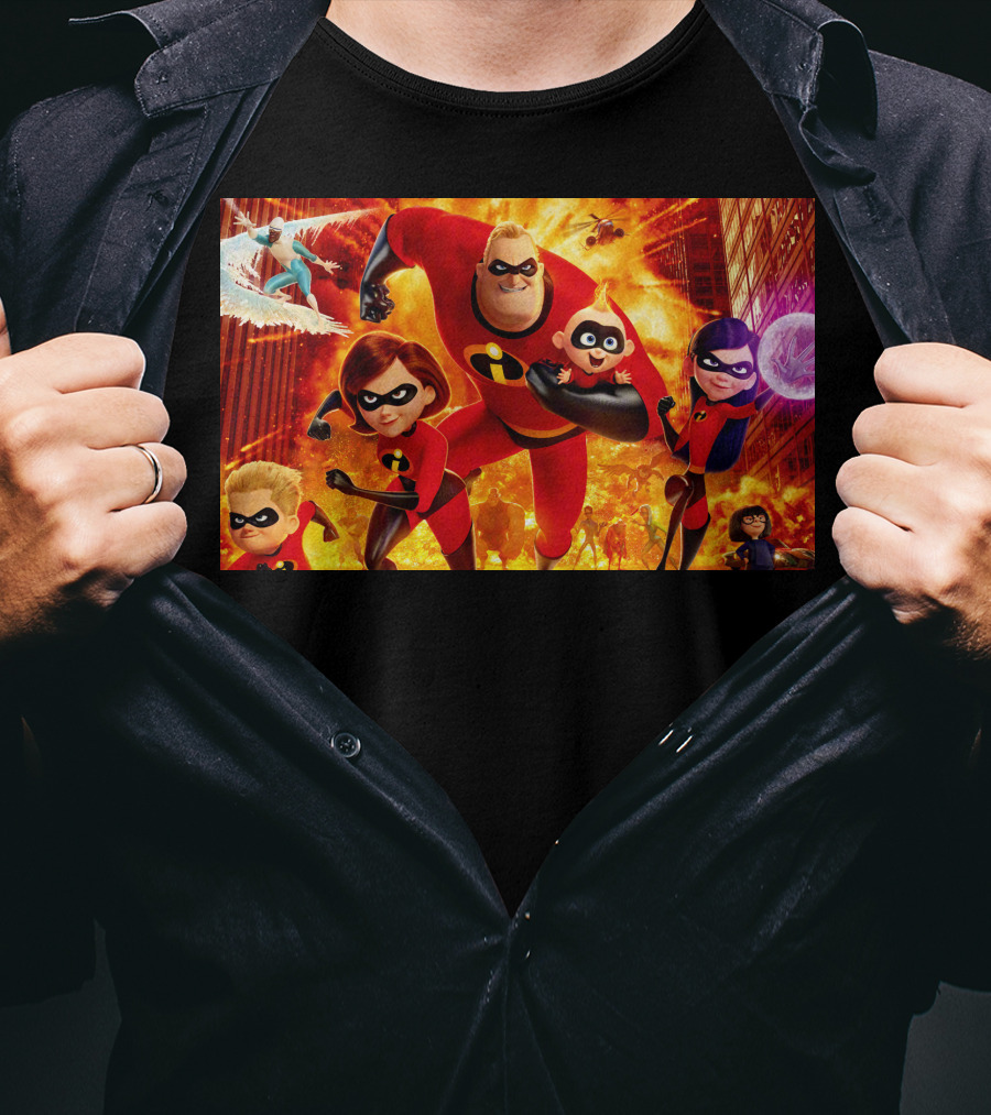 The Incredibles Family Action Adventure Pixar Scene T-Shirt