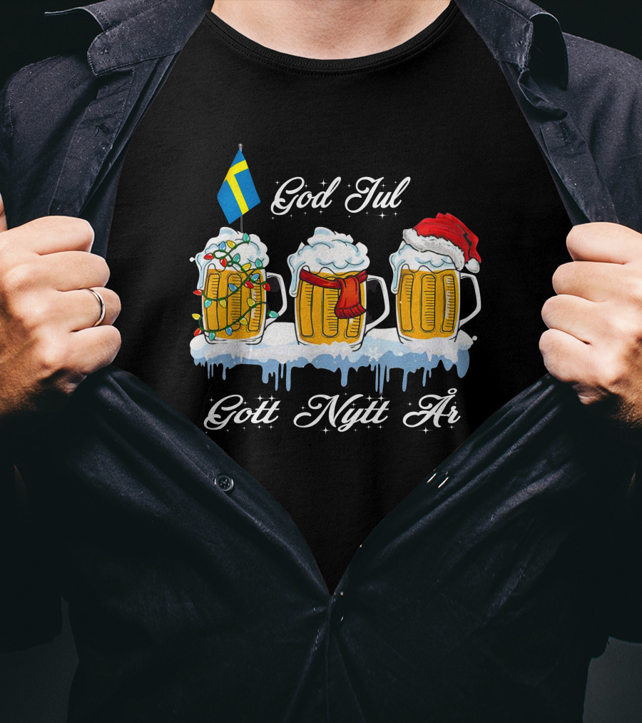 God Jul Gott Nytt År Swedish Christmas Beer Mugs With Santa Hat And Flag T-Shirt