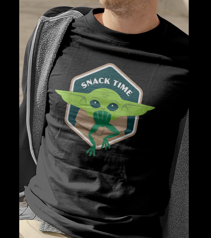 Star Wars The Mandalorian Snack Time The Child Eating Frog T-Shirt