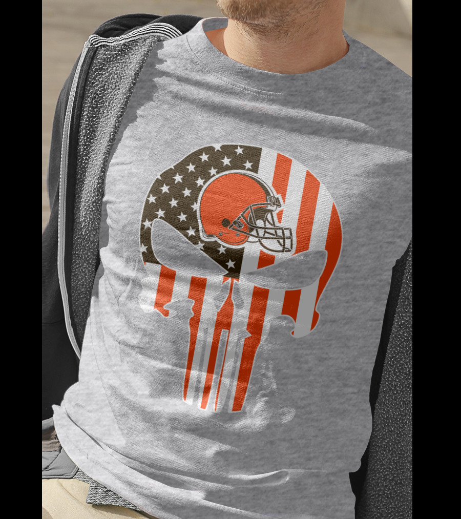 Browns American Flag Skull Helmet T-Shirt