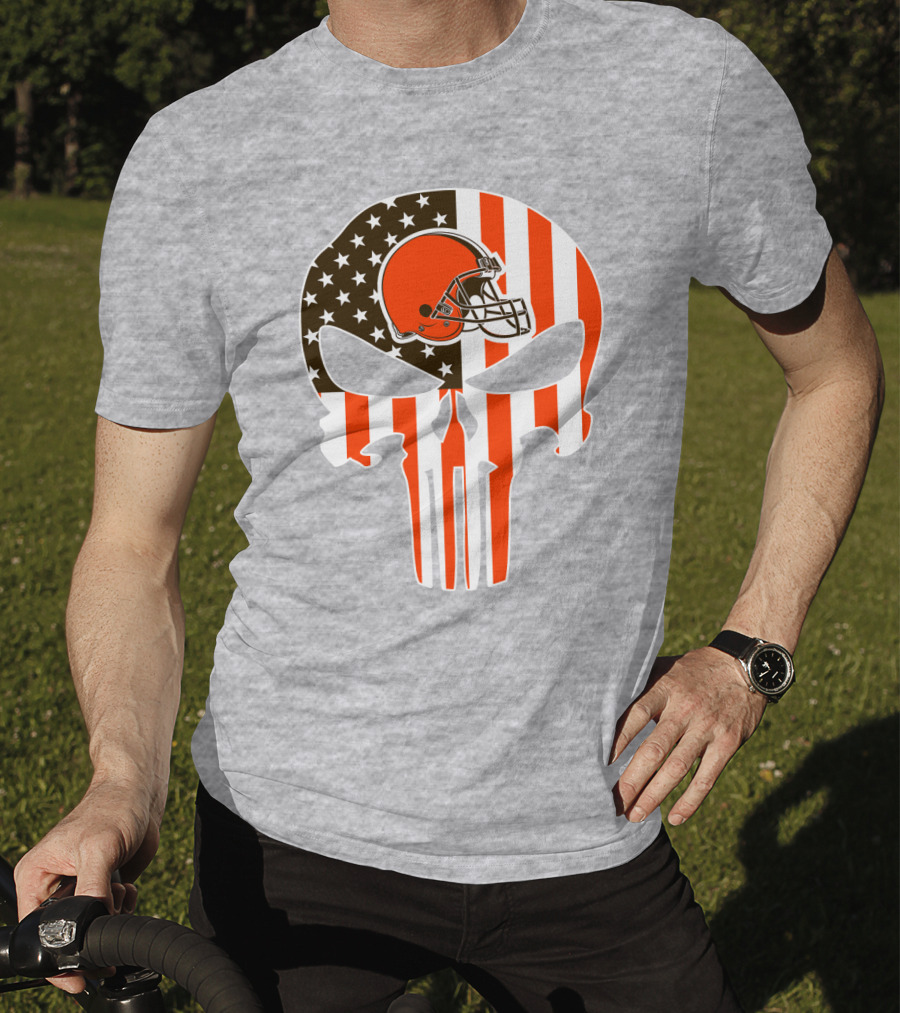 Browns American Flag Skull Helmet T-Shirt
