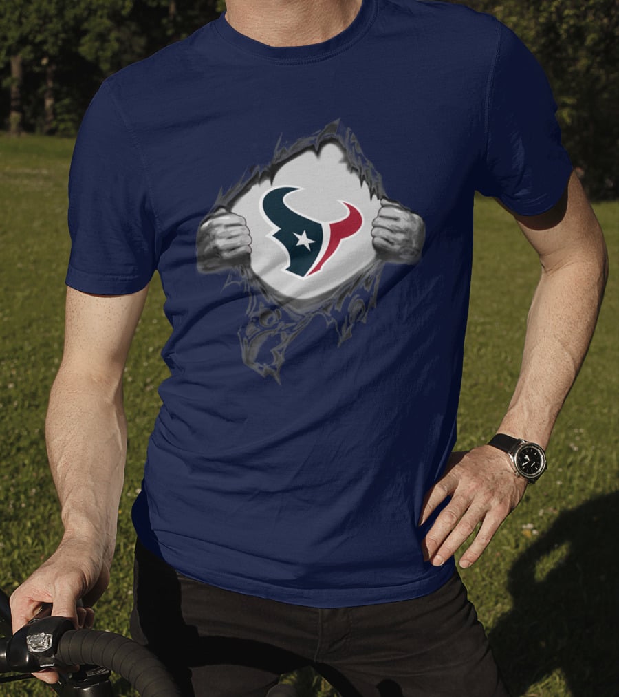 Texans Strong Bull Logo Rip Patriots T-Shirt