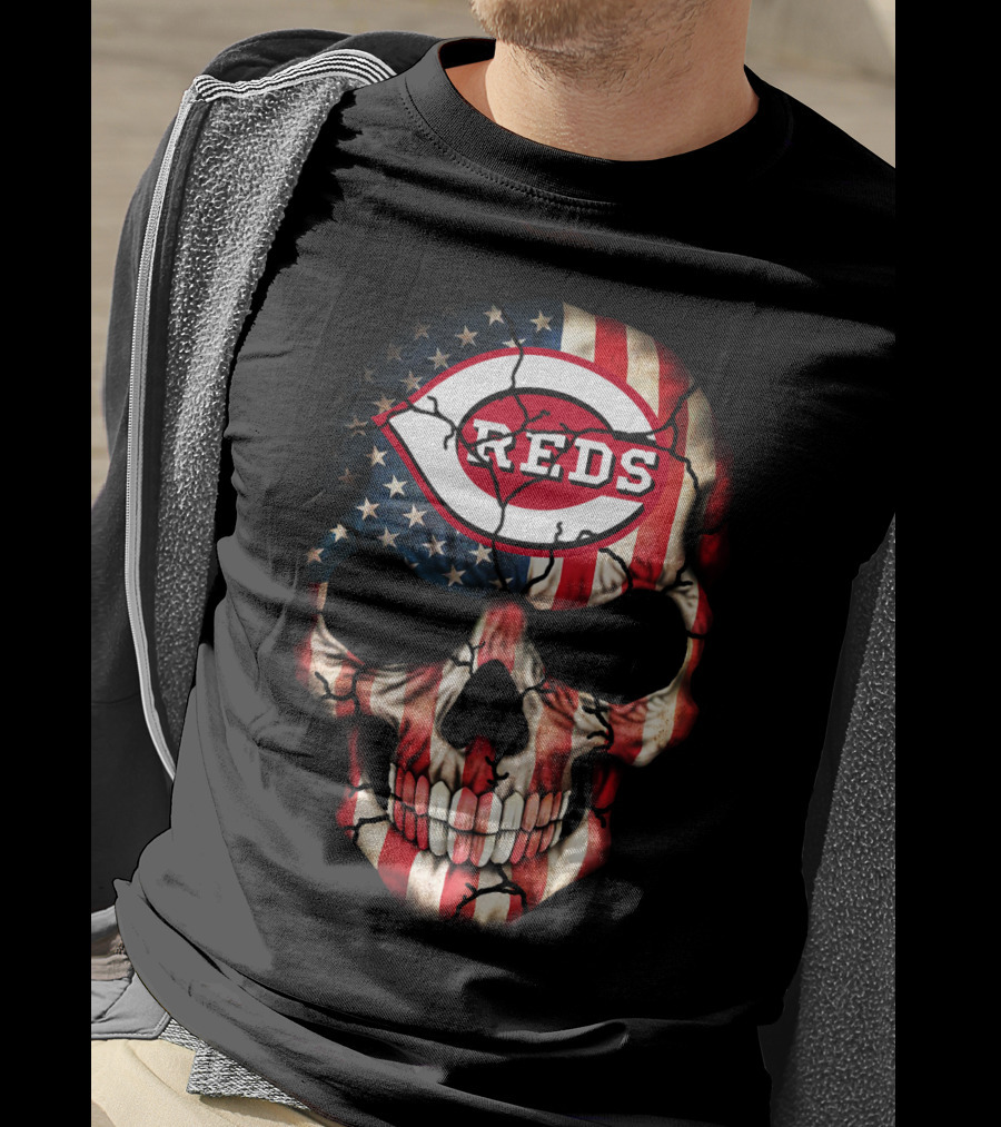 Reds American Flag Skull T-Shirt