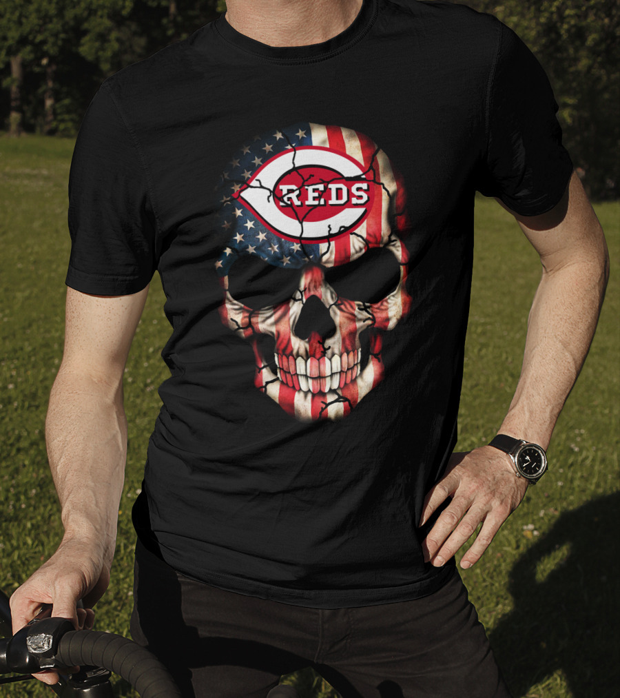 Reds American Flag Skull T-Shirt