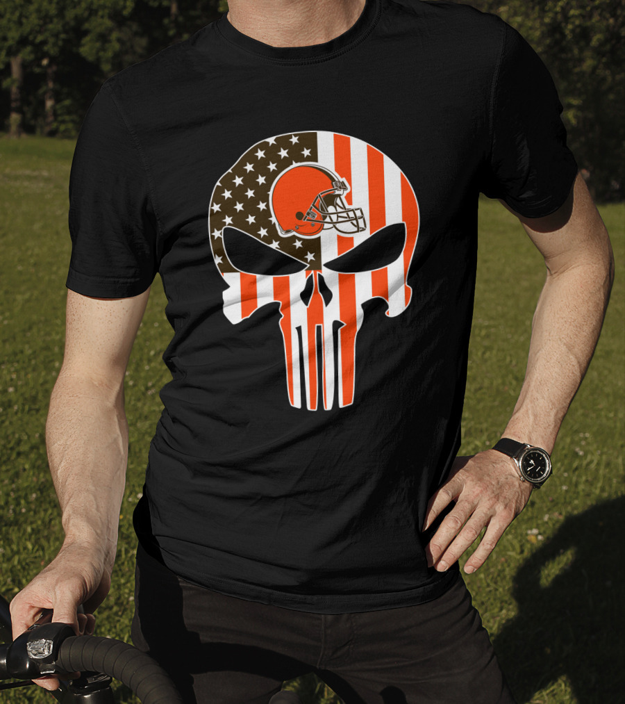 Cleveland Browns Skull American Flag Helmet T-Shirt