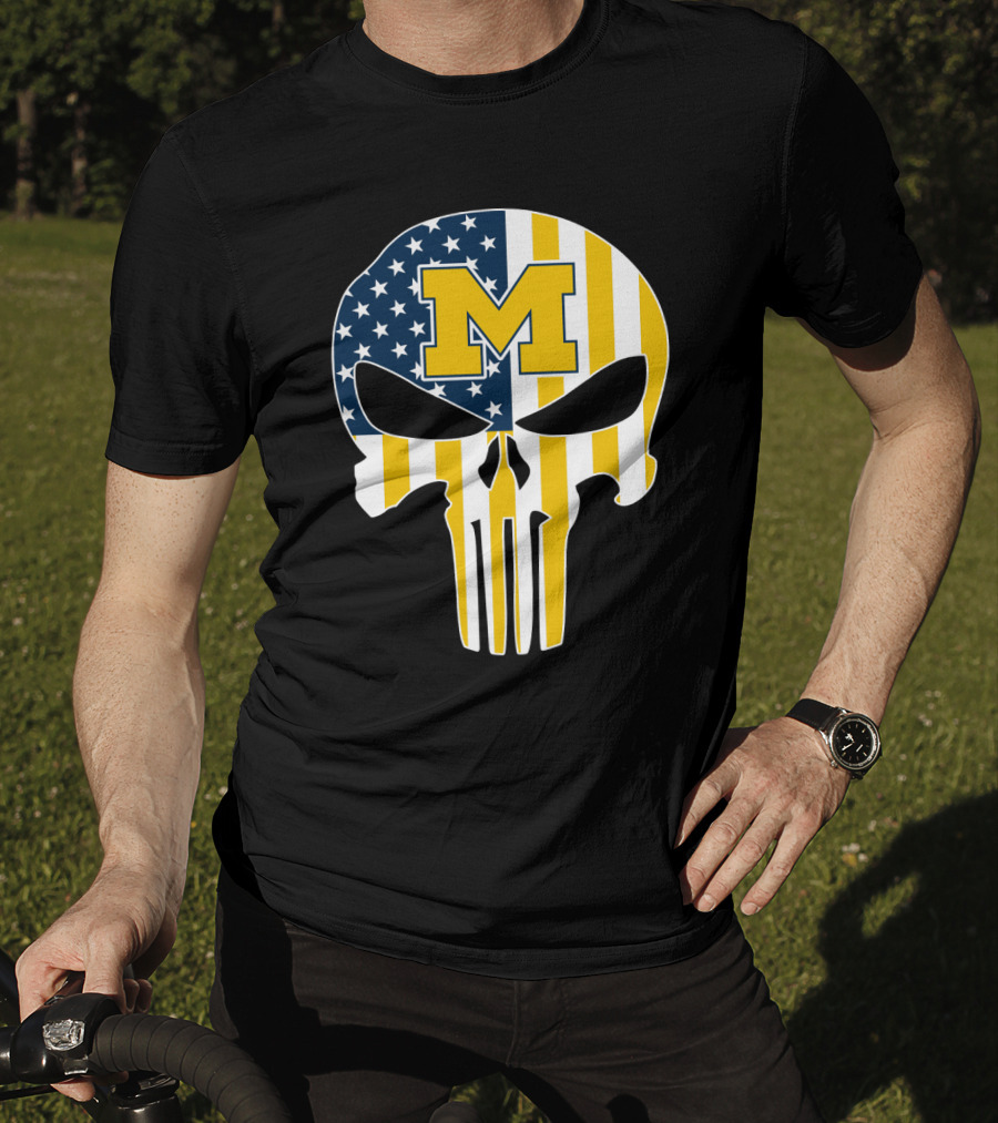 Michigan Wolverines M Logo Skull American Flag T-Shirt