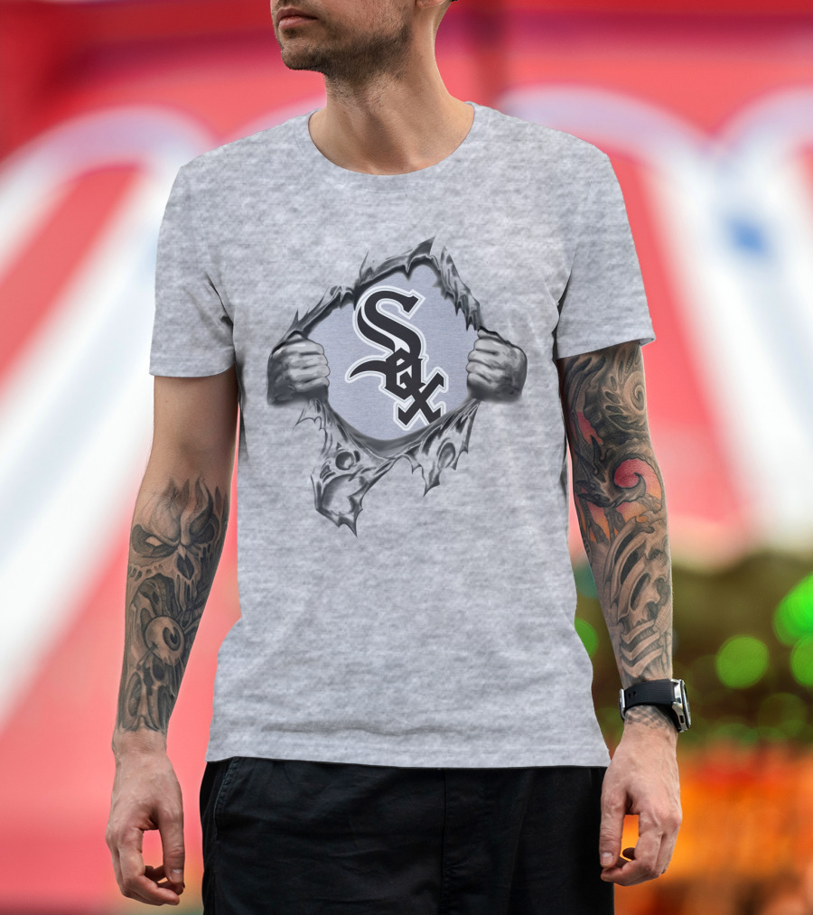 Chicago White Sox Sox Logo Ripped T-Shirt
