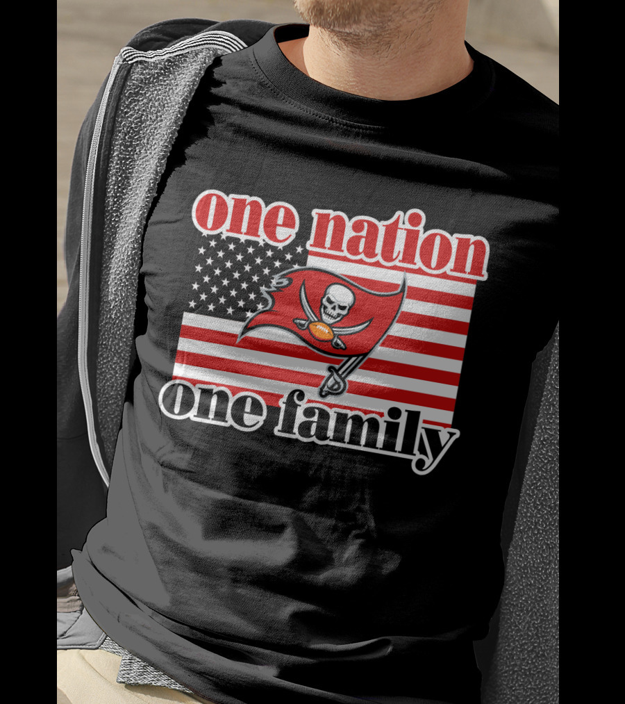 One Nation One Family Tampa Bay Buccaneers American Flag T-Shirt