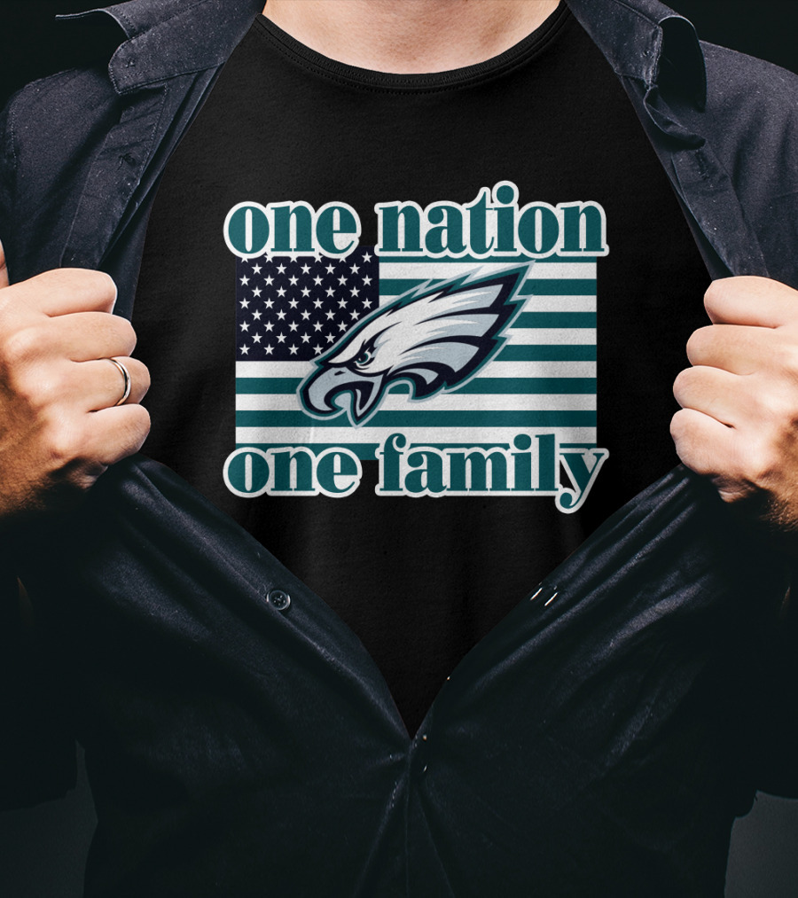 One Nation One Family Philadelphia Eagles Flag T-Shirt