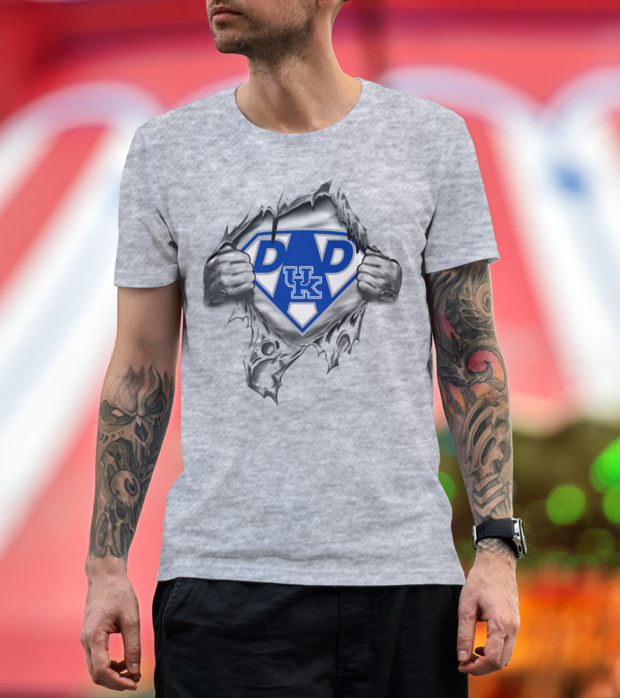 Uk Wildcats Super Dad Shield Burst Through T-Shirt