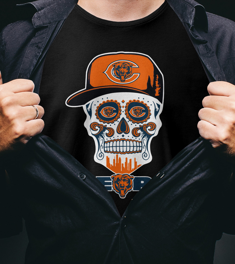 Chicago Bears Skull Hat Urban Skyline T-Shirt
