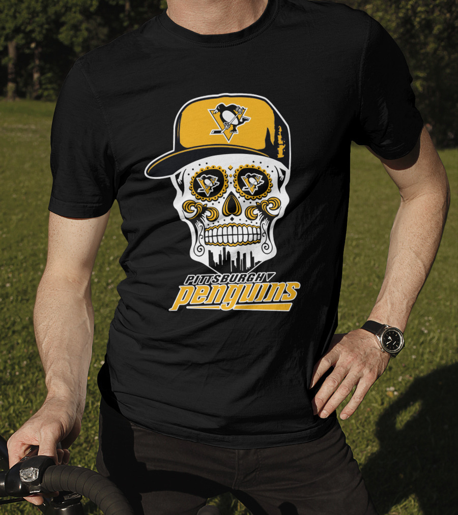 Pittsburgh Penguins Skull Hat Logo Skyline T-Shirt