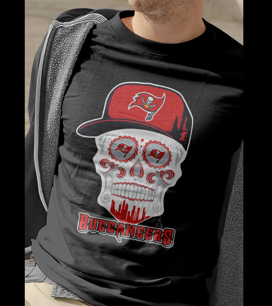 Tampa Bay Buccaneers Skull With Hat T-Shirt