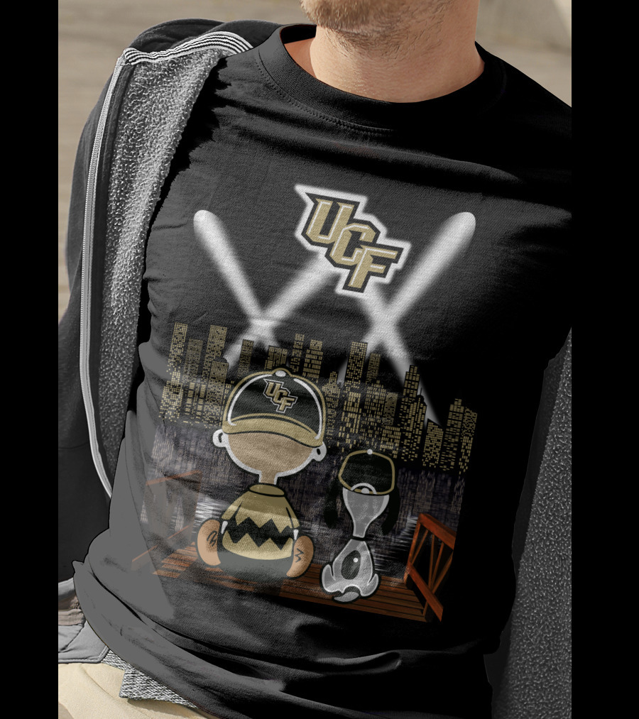 Ucf Knights Nighttime Cityscape Charlie Brown And Snoopy T-Shirt