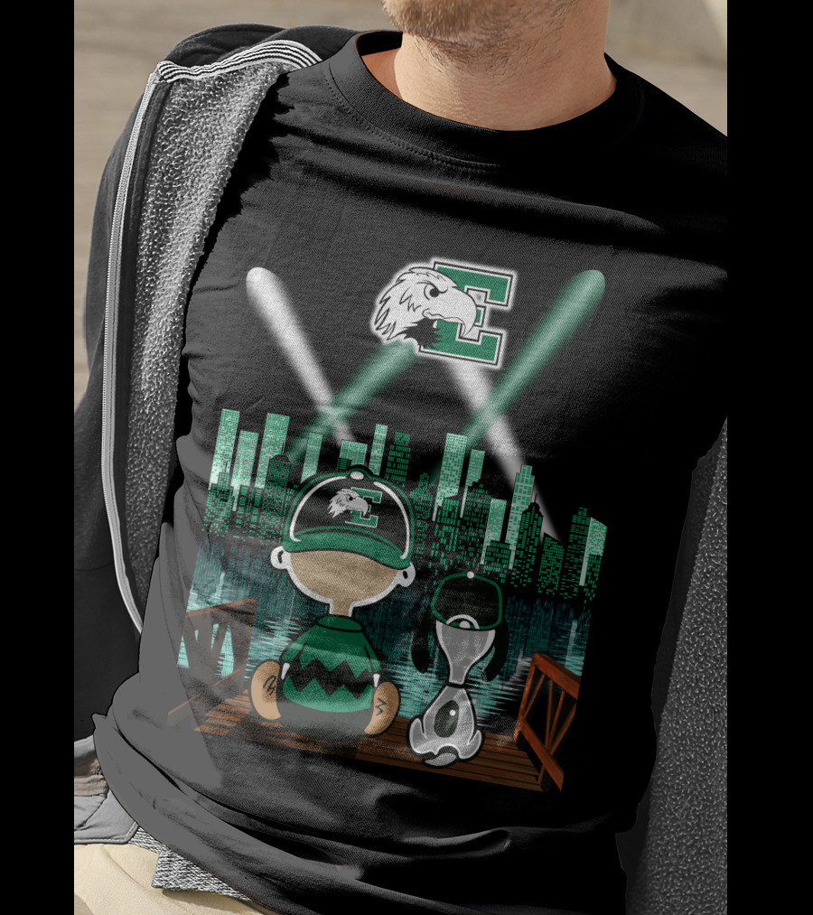 Eastern Michigan Eagles '77 City Skyline At Night With Mascot And Dog T-Shirt