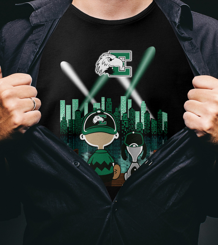 Eastern Michigan Eagles '77 City Skyline At Night With Mascot And Dog T-Shirt
