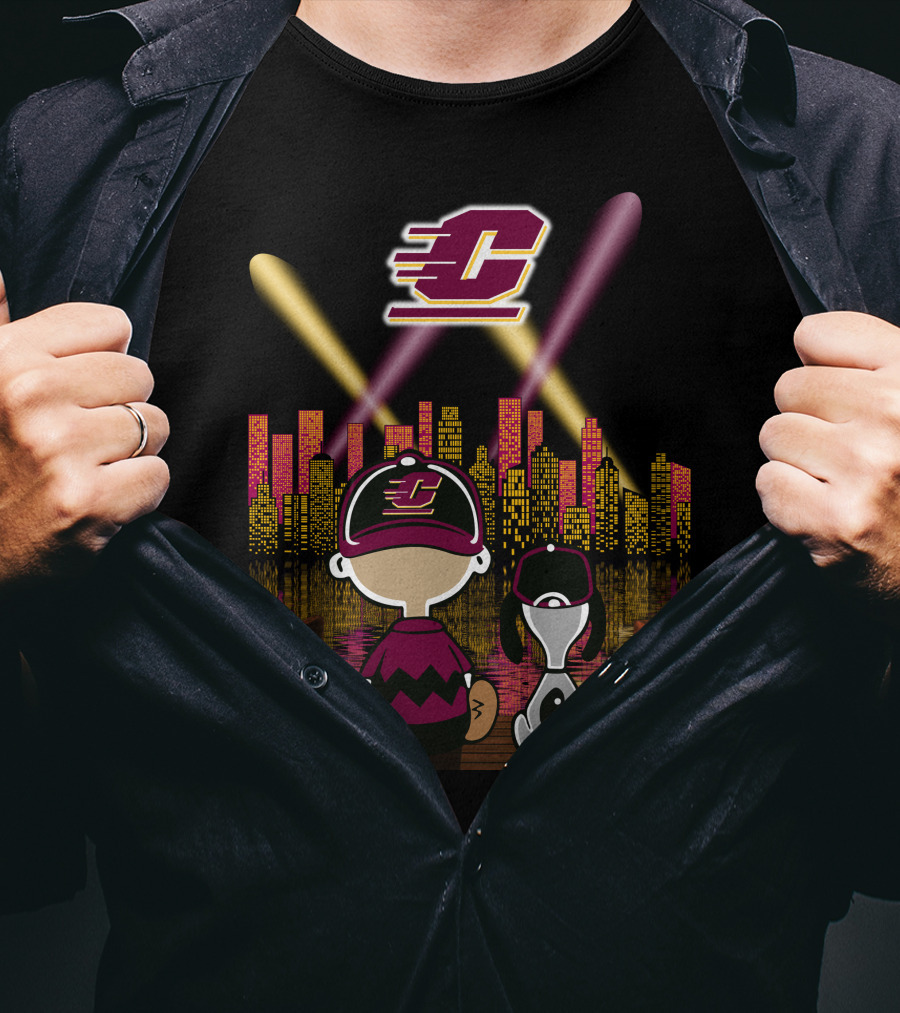 Central Michigan Chippewas 86 Peanuts City Night Skyline T-Shirt