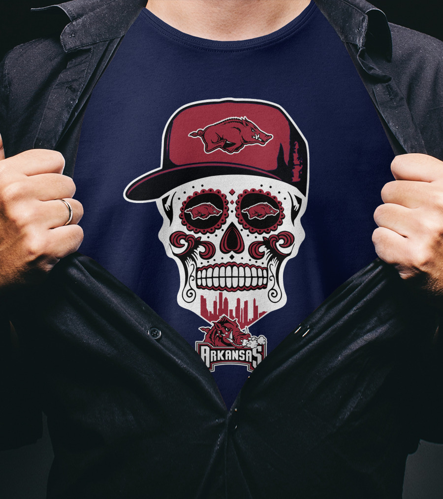 Arkansas Razorbacks Skull With Hat And Team T-Shirt
