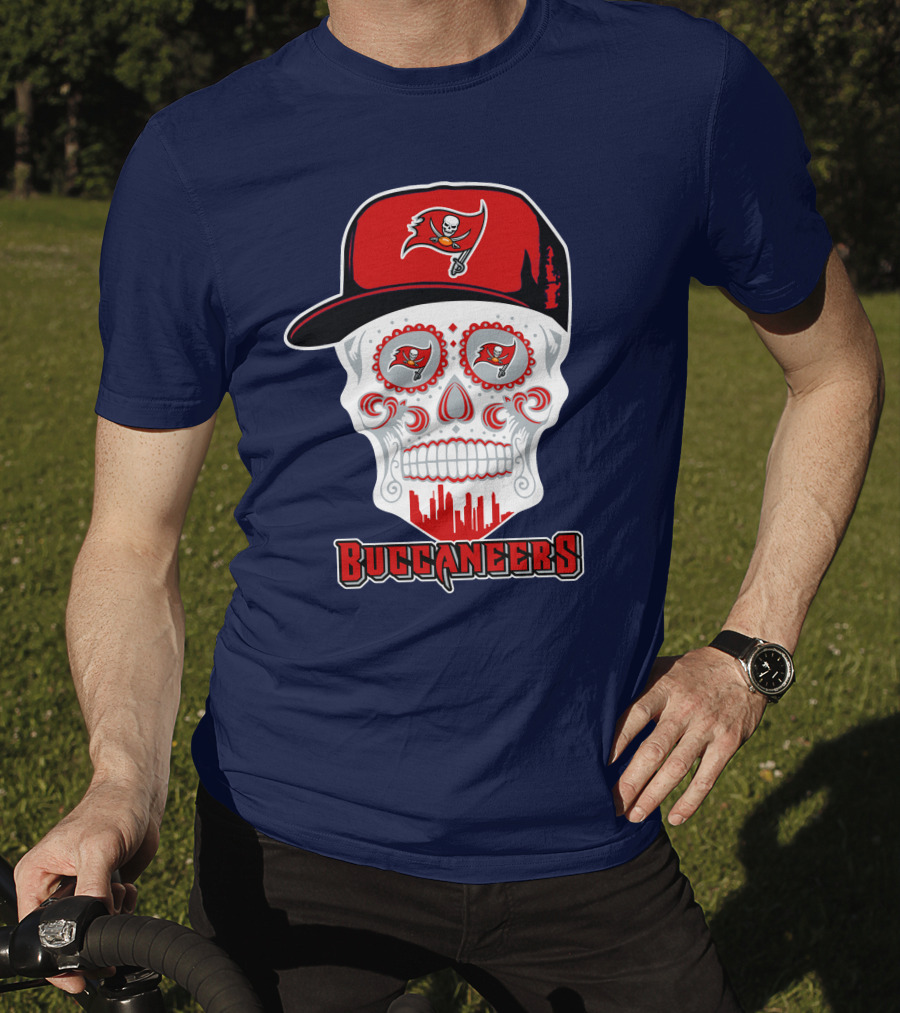 Buccaneers Skull With Hat T-Shirt