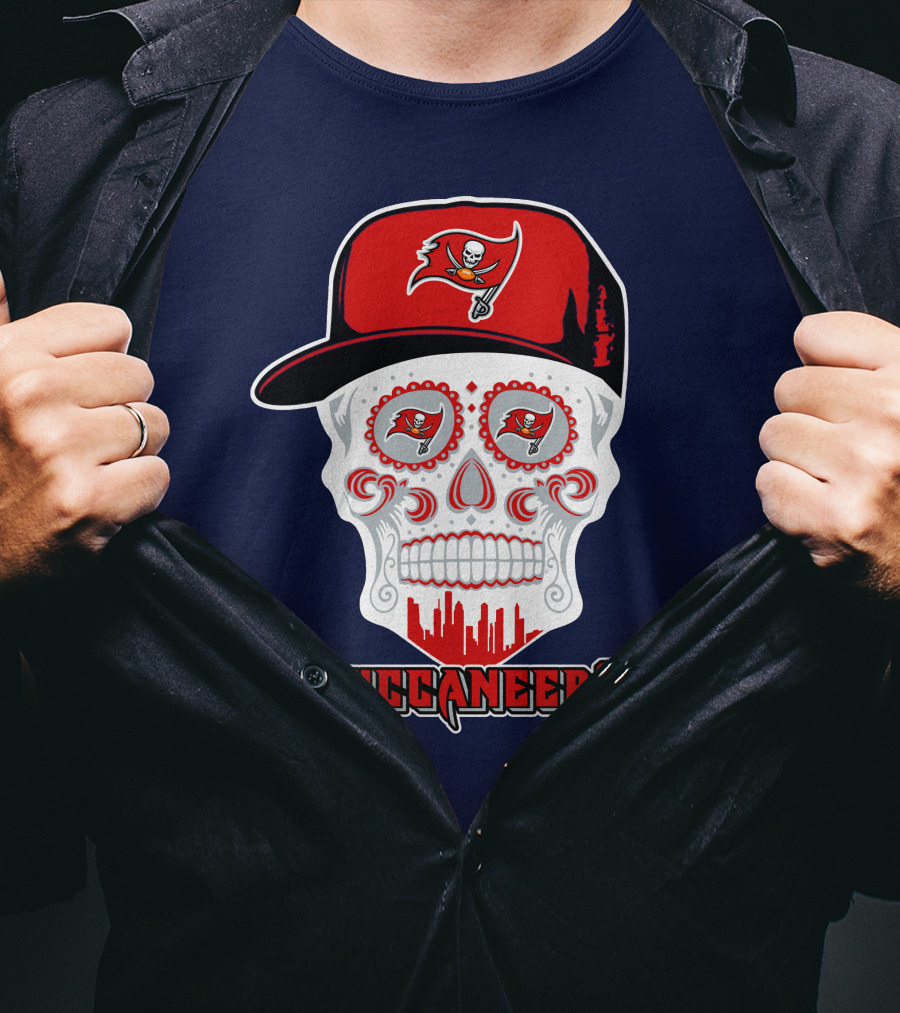 Buccaneers Skull With Hat T-Shirt