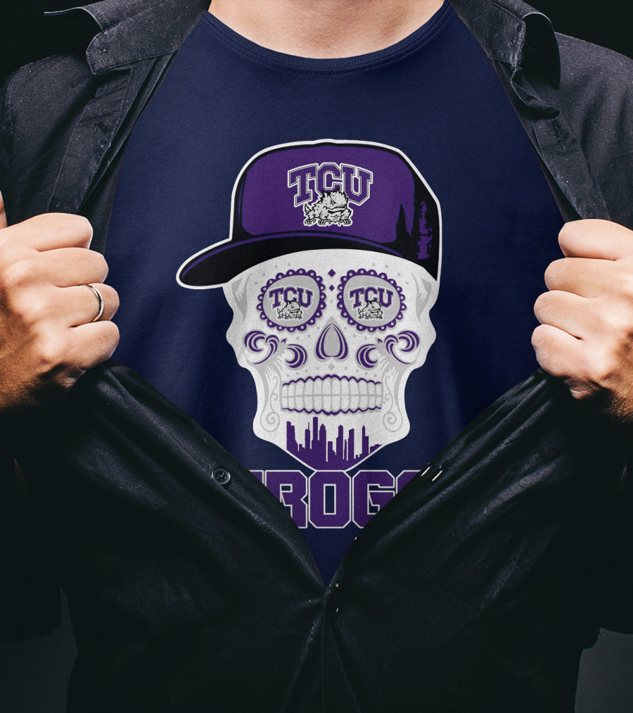 Tcu Horned Frogs Skull Logo With Cap T-Shirt