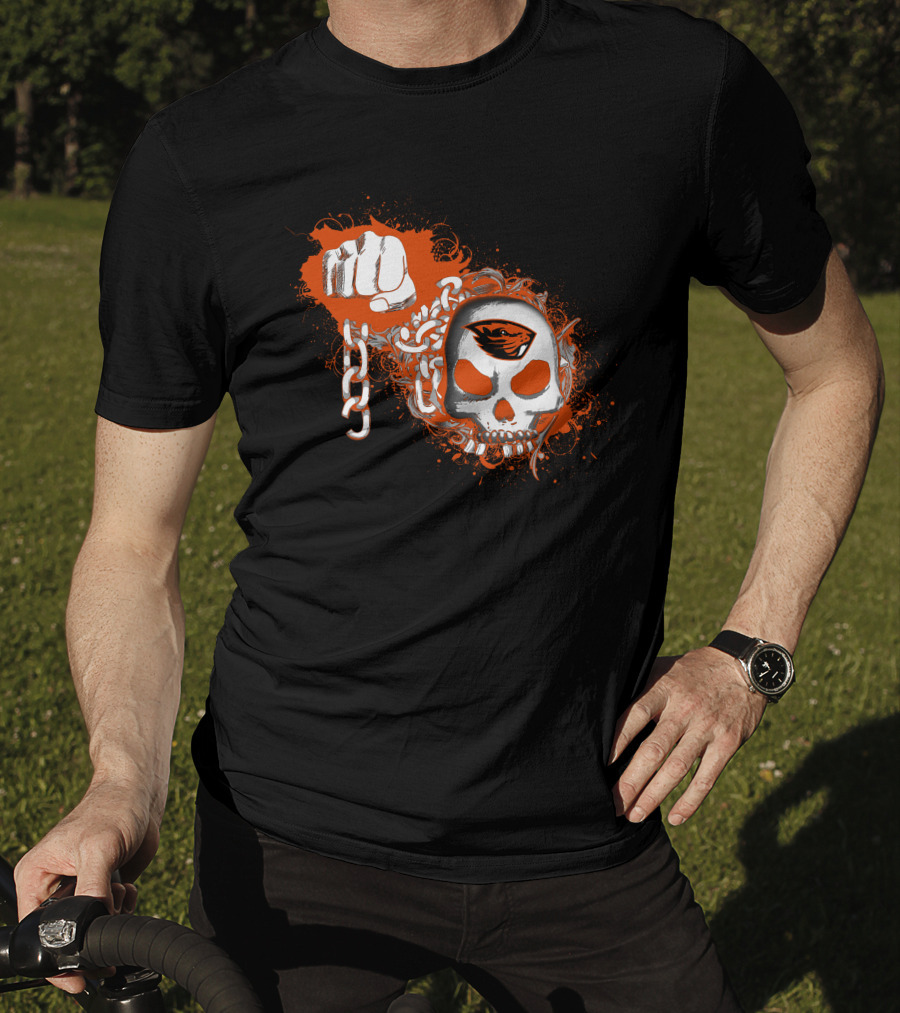 Oregon State Beavers Skull With Orange Logos Fist And Chains T-Shirt