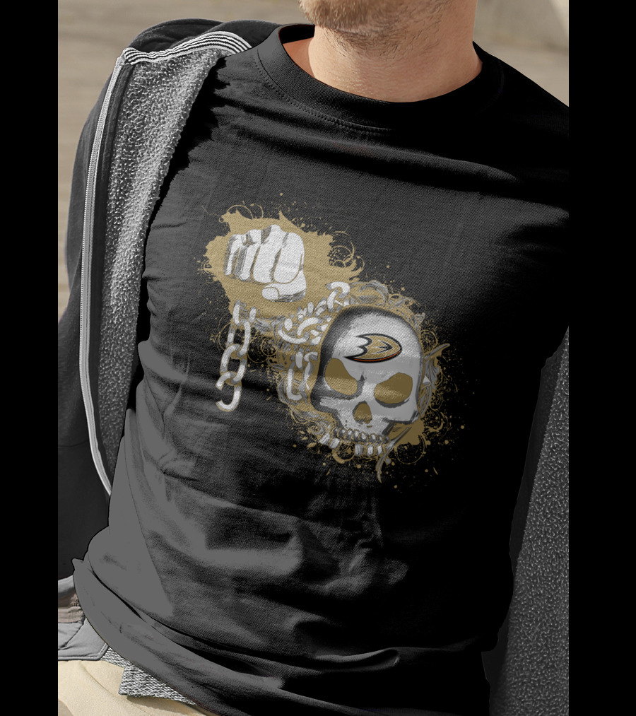 Anaheim Ducks Skull Fist Chain T-Shirt