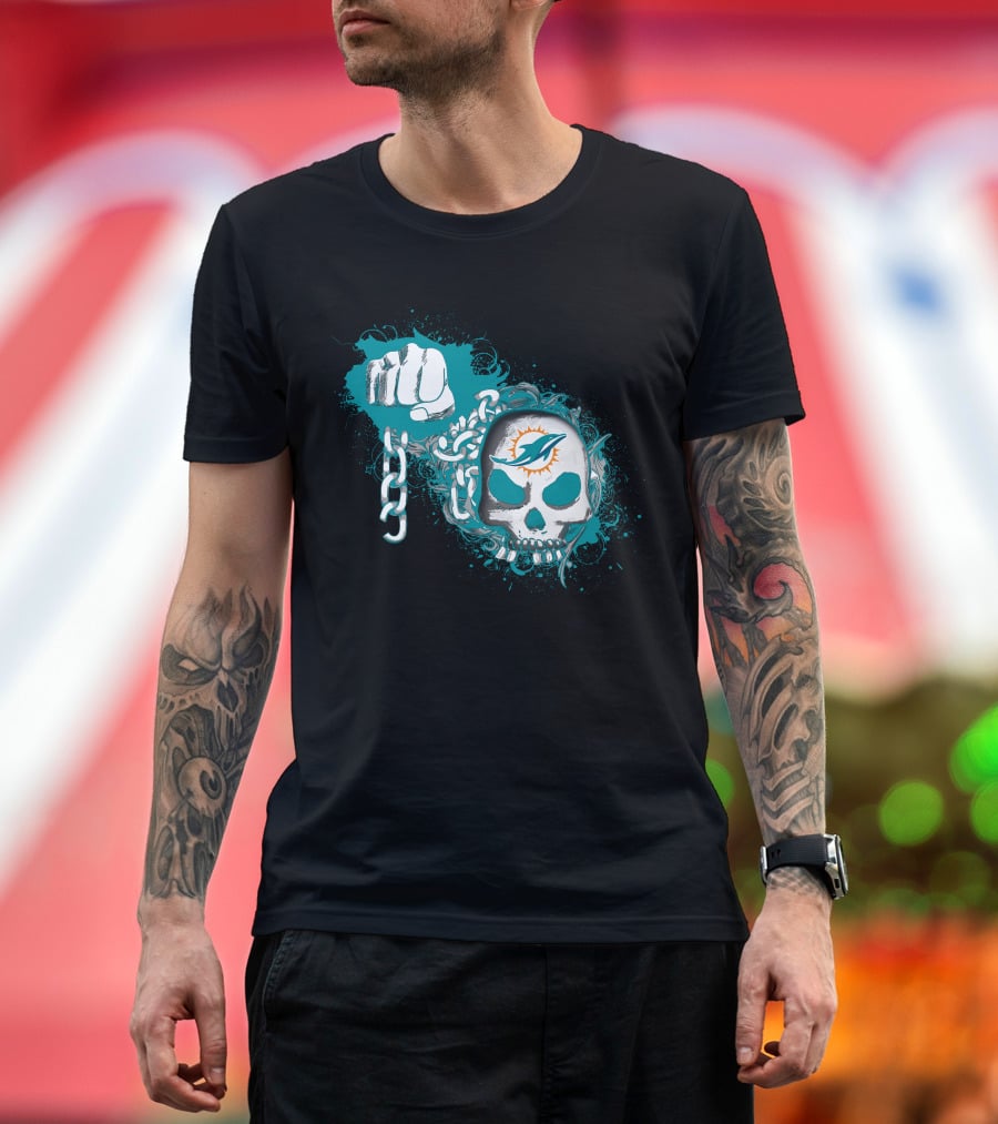 Miami Dolphins Skull And Fist With Chains T-Shirt