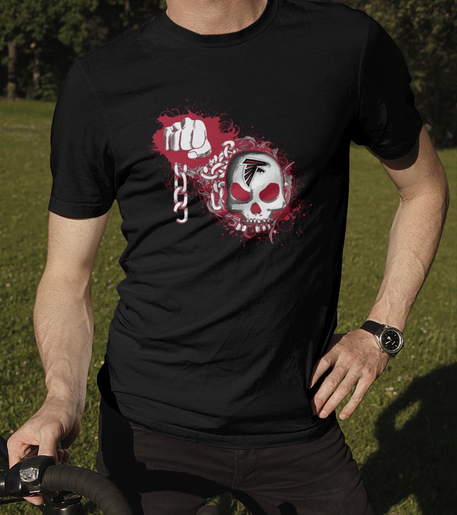 Atlanta Falcons Skull Chain Fist T-Shirt