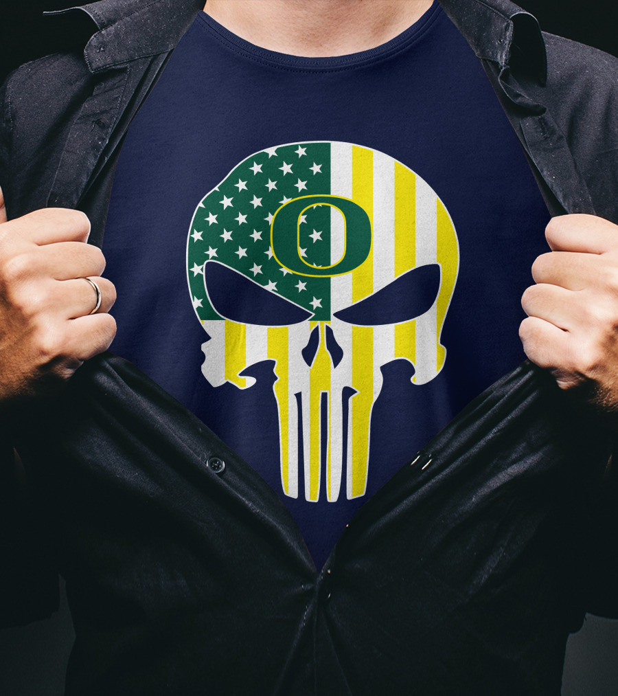 Oregon Ducks Punisher Skull American Flag T-Shirt