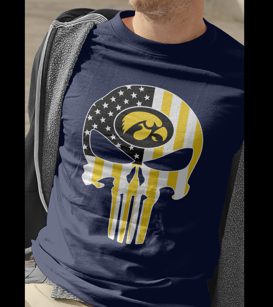 Iowa Hawkeyes The Punisher American Flag Skull T-Shirt