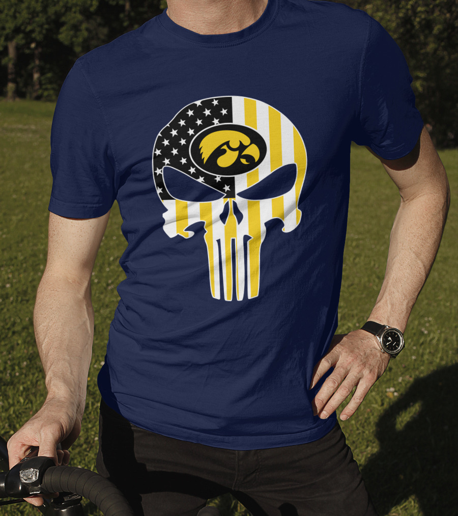 Iowa Hawkeyes The Punisher American Flag Skull T-Shirt