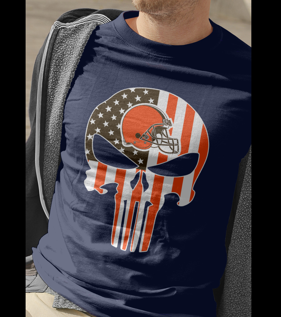 Cleveland Browns The Punisher American Flag Helmet Skull T-Shirt
