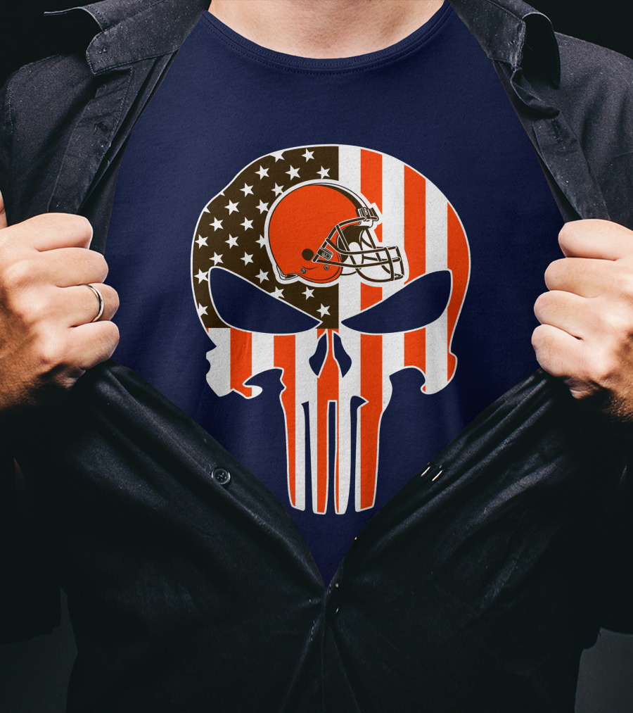 Cleveland Browns The Punisher American Flag Helmet Skull T-Shirt